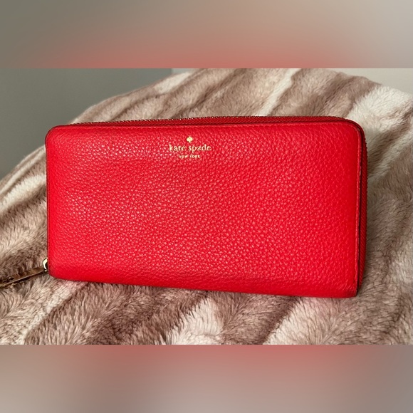 Adorable Kate Spade pebble leather coral zip wallet. Used, but good condition. - Picture 10 of 16